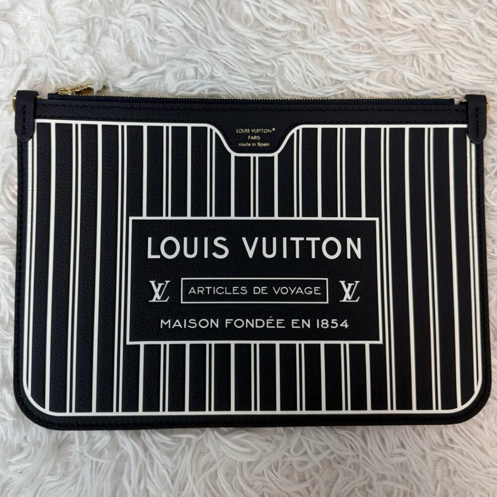 LOUIS VUITTON Calfskin Neverfull Inside Out MM Pochette in Navy Blue